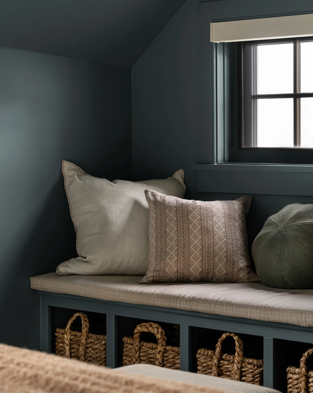 Vintage Tribal Patterned Pillow Cover No. 3 2 Vintage Tribal Patterned Pillow Cover No. 3 - Image 2