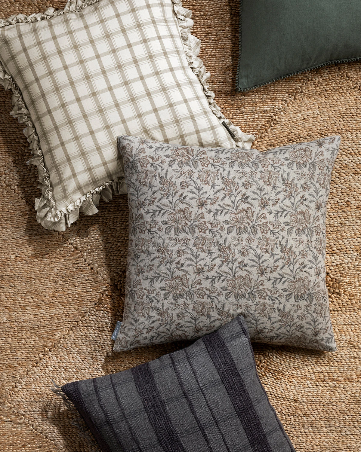 Lafayette Pillow Cover 3 Lafayette Pillow Cover - Image 3