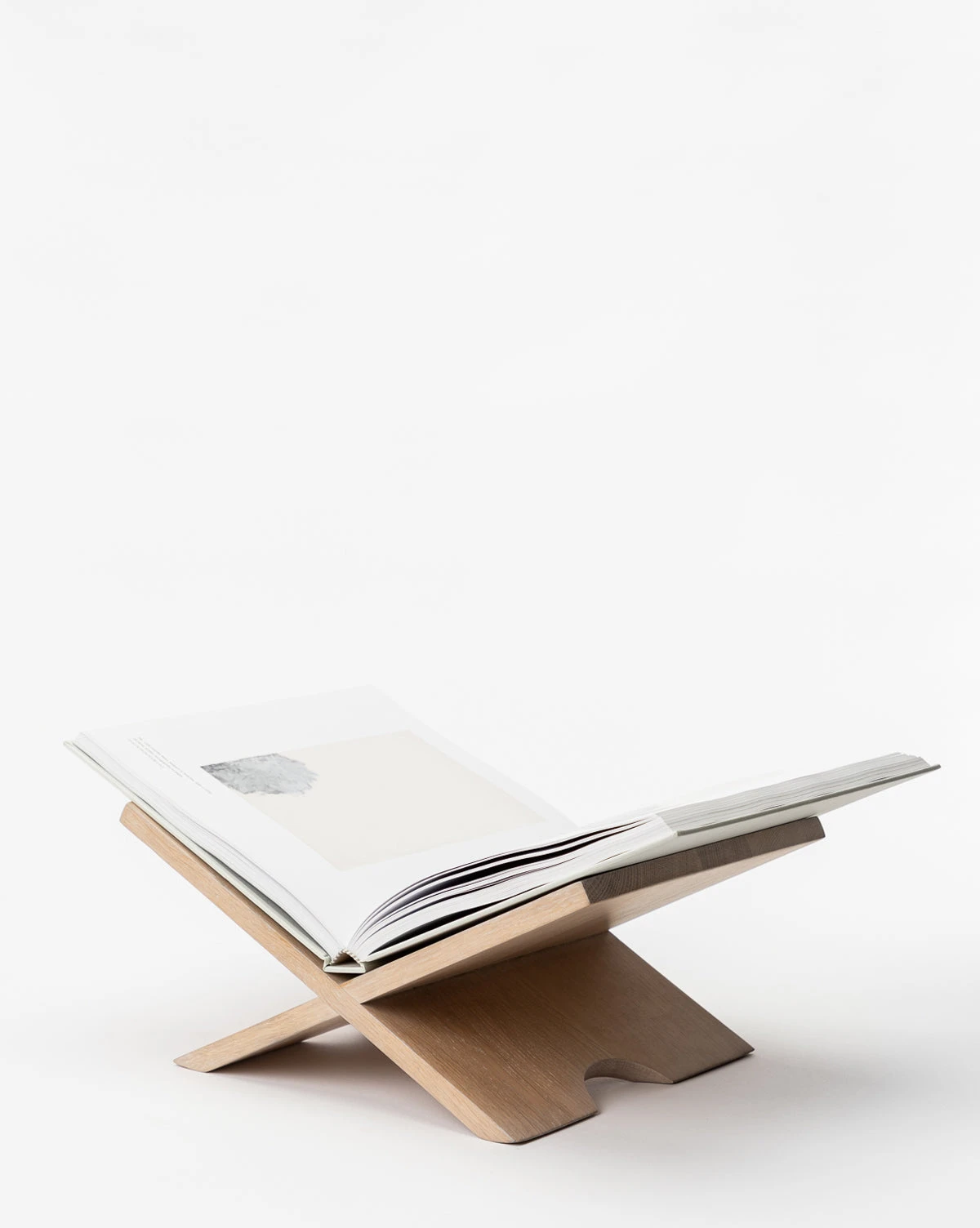 Evergreen Wooden Book Display 6 Evergreen Wooden Book Display - Image 6