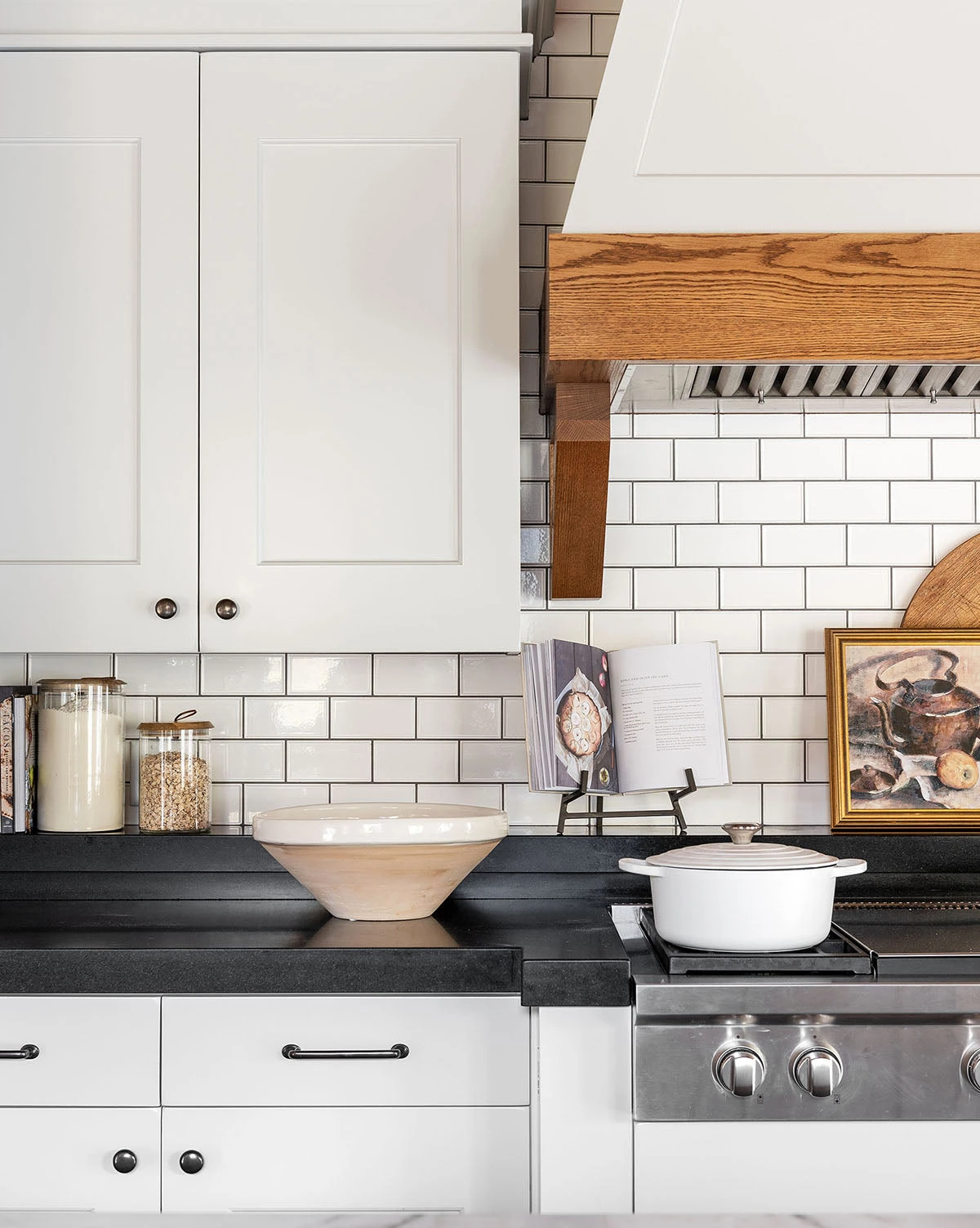 Studio Display Easel 3 Studio Display Easel - Image 3