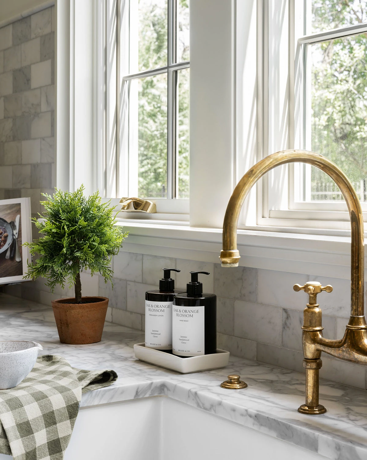 Oak & Orange Blossom Hand Duo 2 Oak & Orange Blossom Hand Duo - Image 2